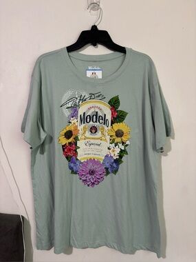 Modelo Womens T-Shirt Size L